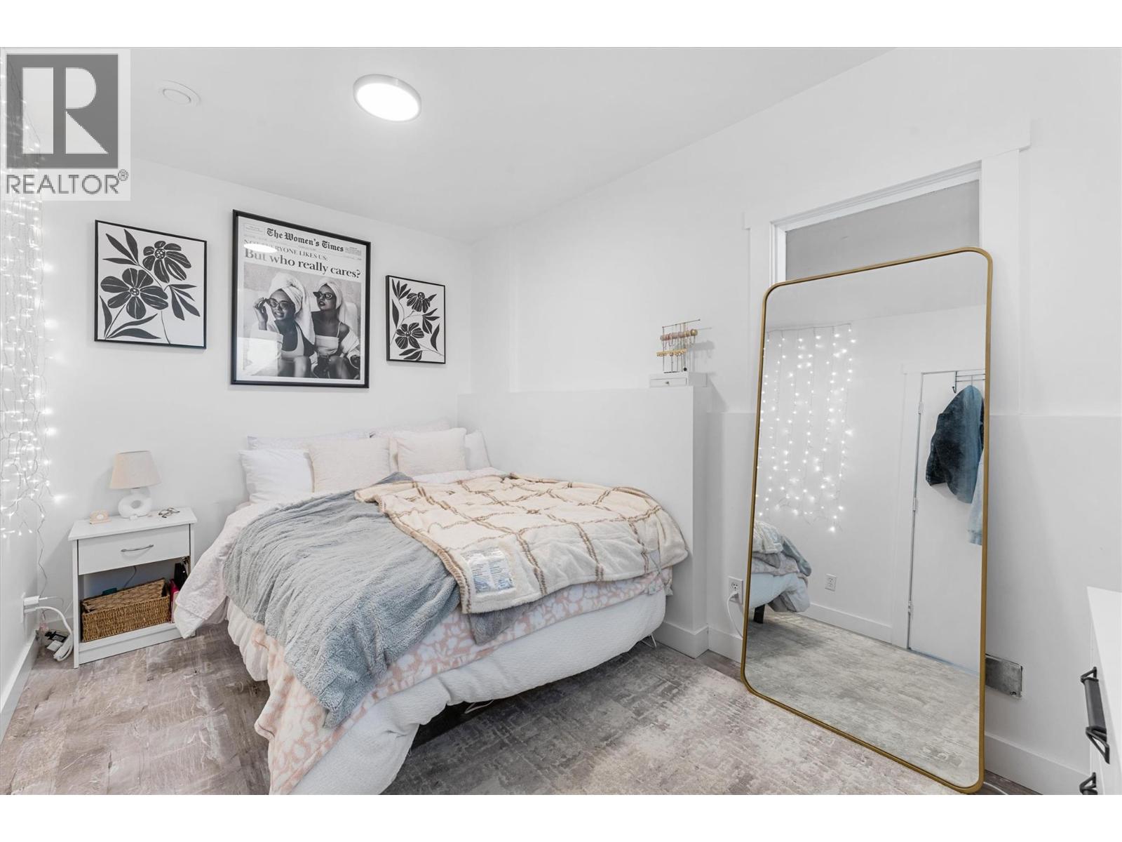 5393 East Vernon Road, Vernon