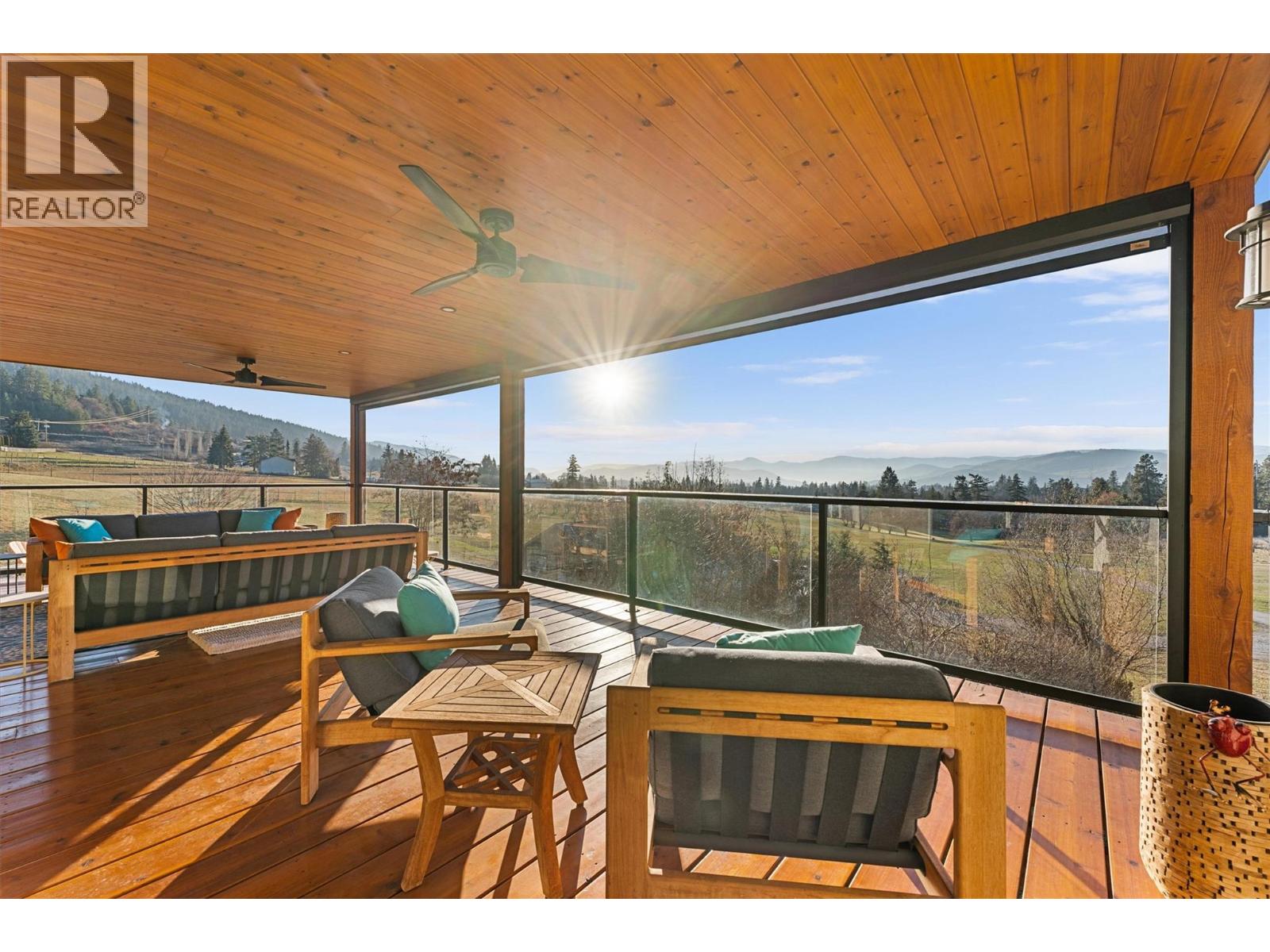 5393 East Vernon Road, Vernon