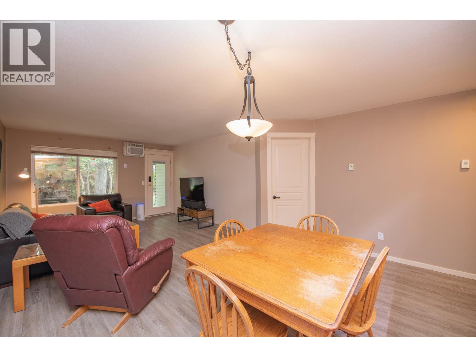 107 110 Kalamalka Lake Road, Vernon