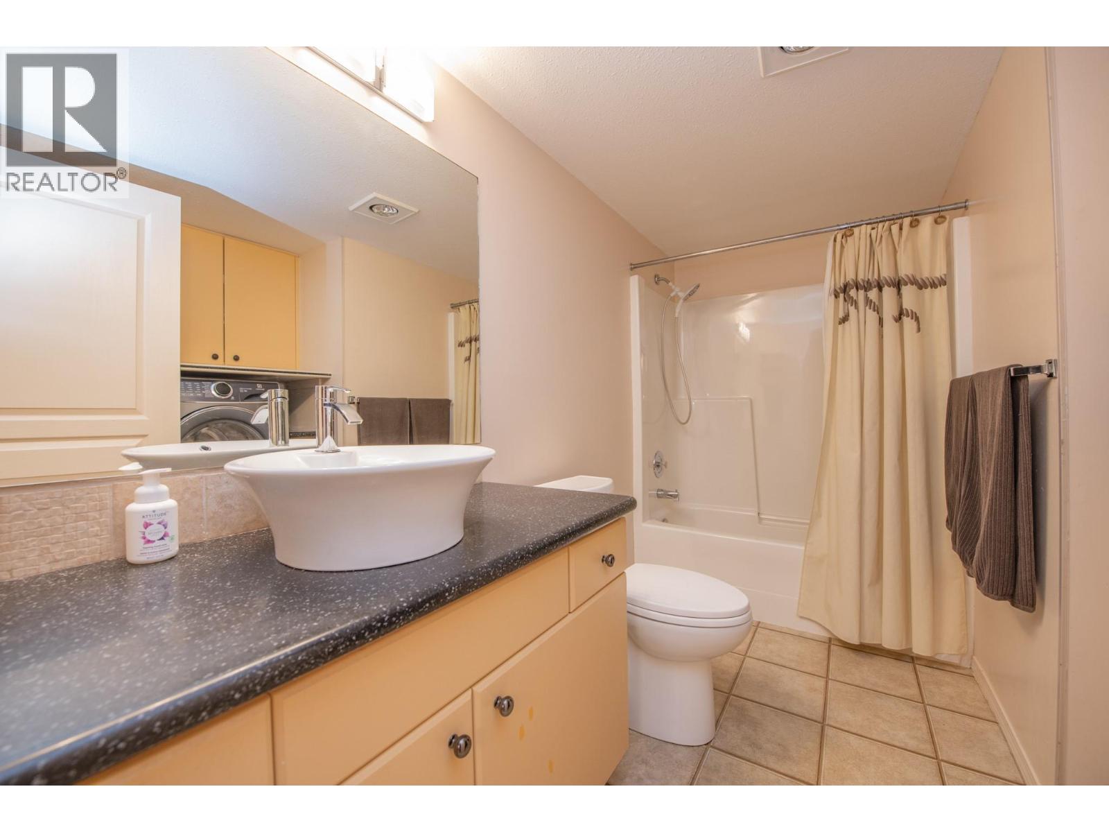 107 110 Kalamalka Lake Road, Vernon