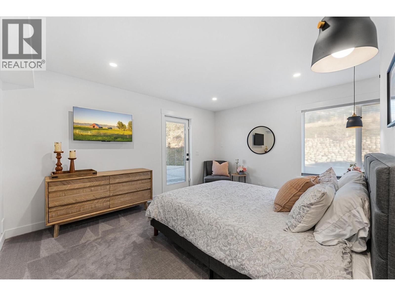  5393 East Vernon Road, Vernon