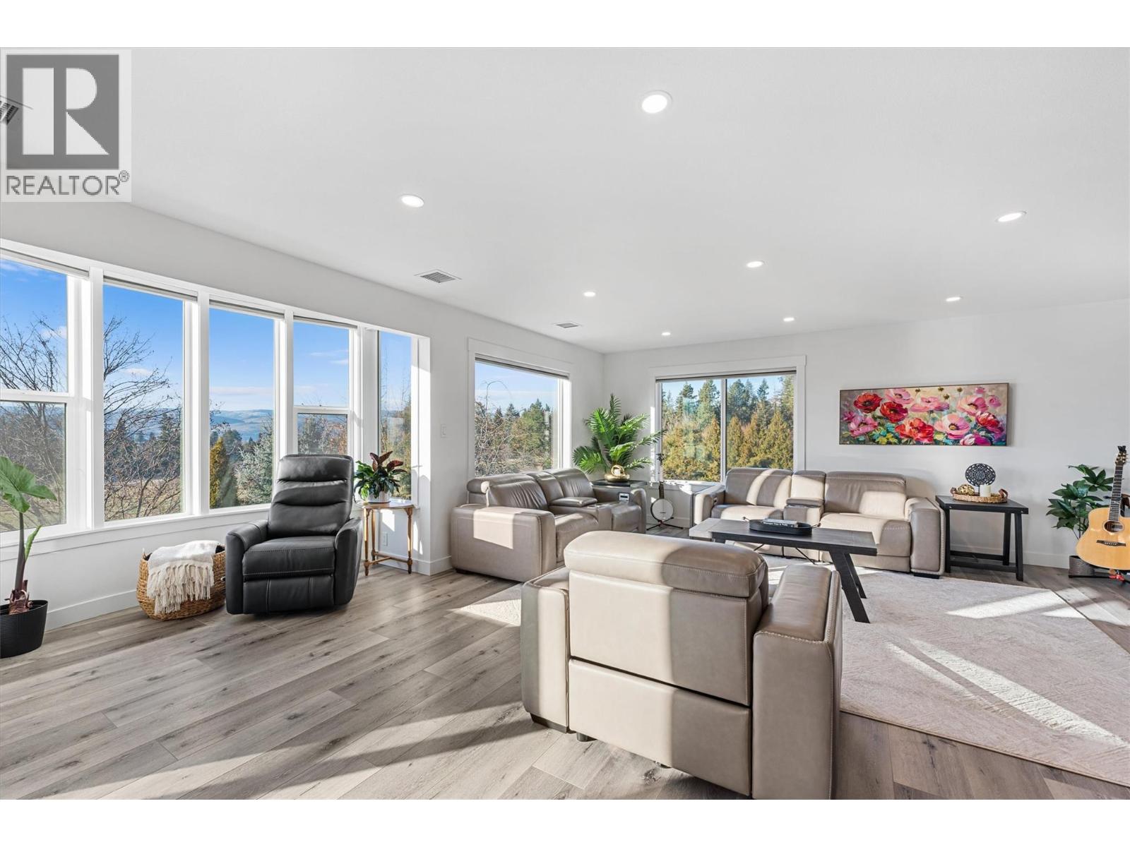  5393 East Vernon Road, Vernon