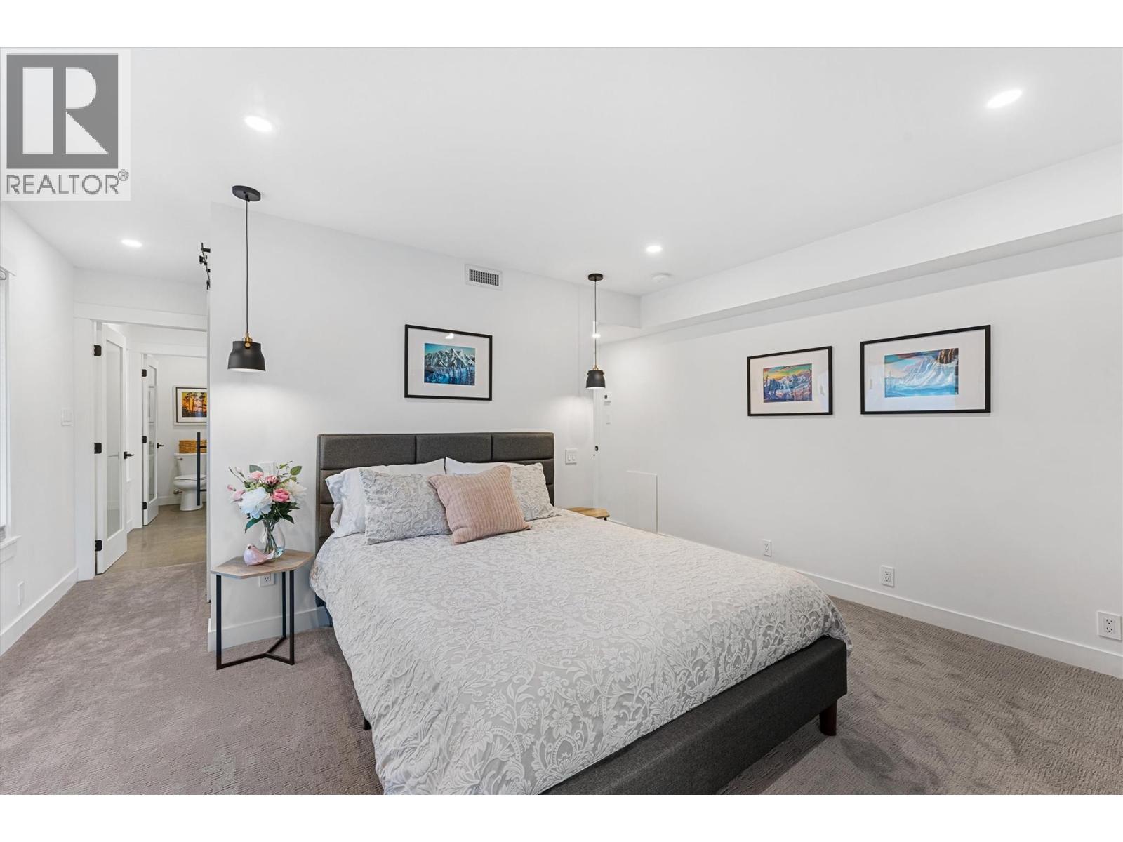  5393 East Vernon Road, Vernon