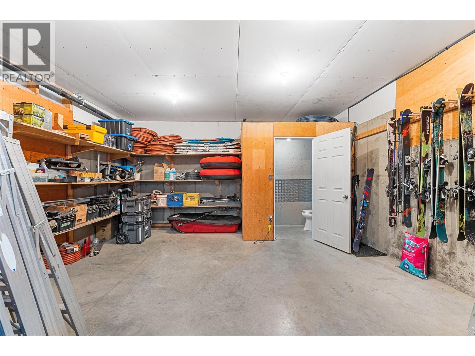  5393 East Vernon Road, Vernon