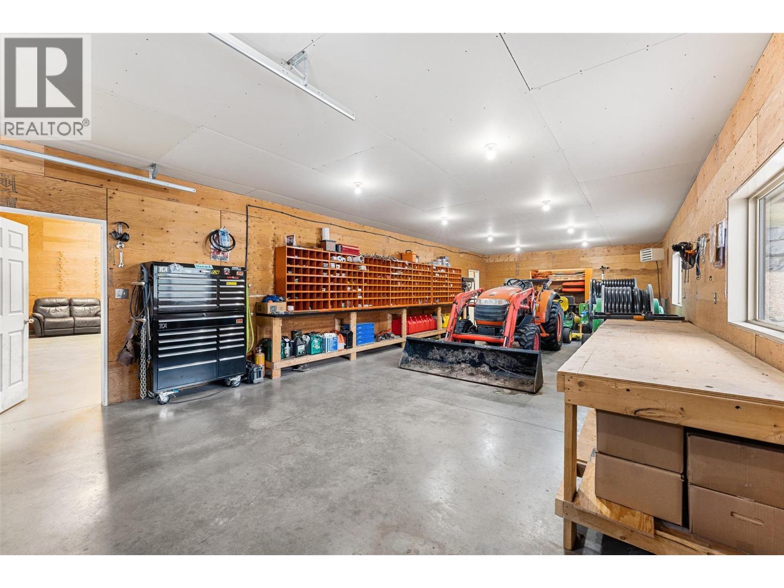  5393 East Vernon Road, Vernon