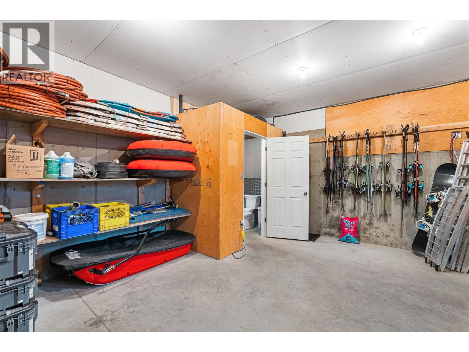  5393 East Vernon Road, Vernon