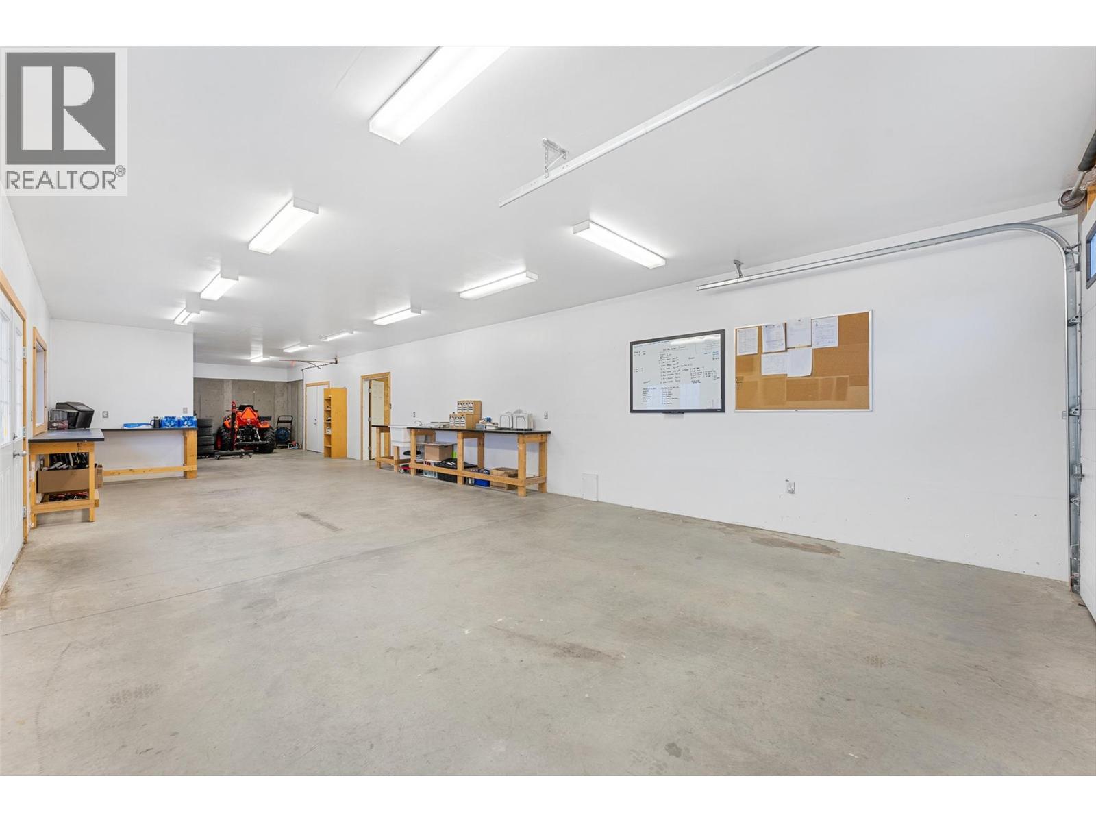  5393 East Vernon Road, Vernon