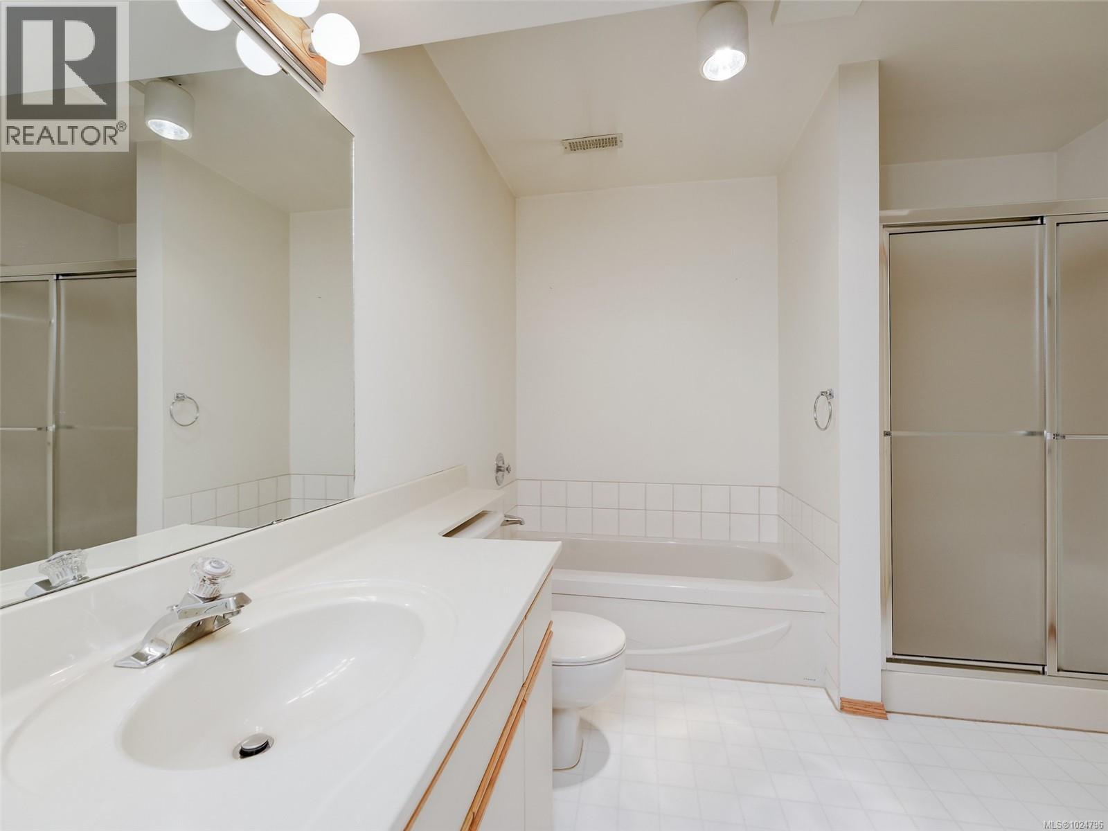 1829 Lands End Rd, North Saanich