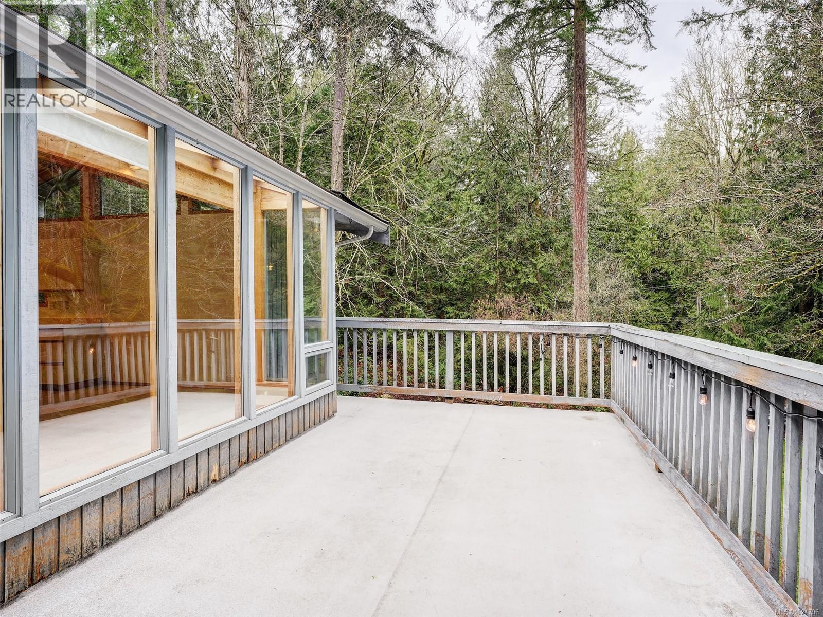 1829 Lands End Rd, North Saanich