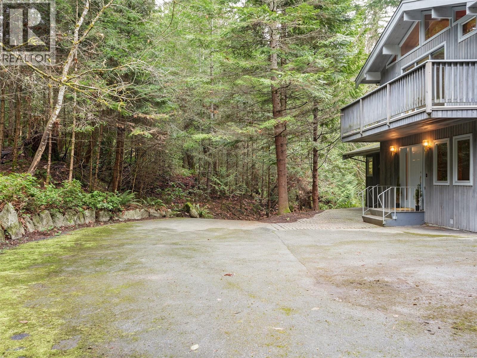 1829 Lands End Rd, North Saanich
