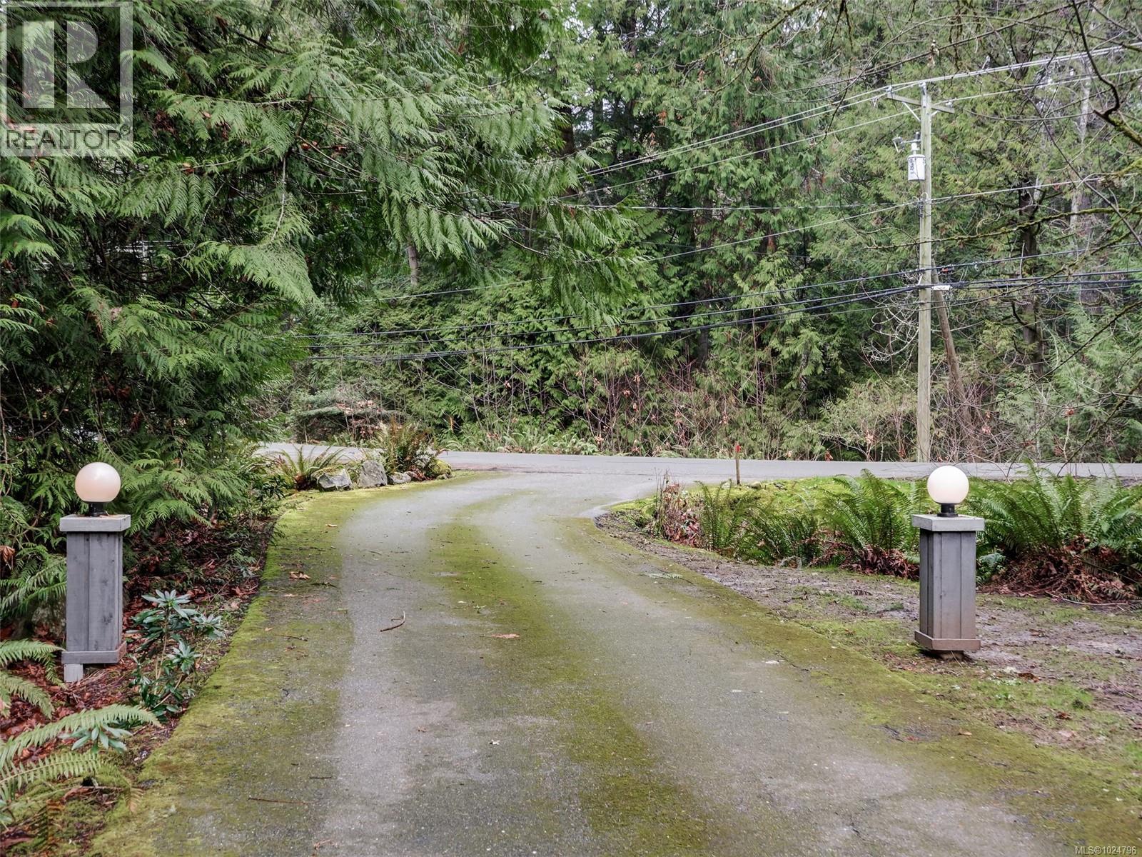 1829 Lands End Rd, North Saanich