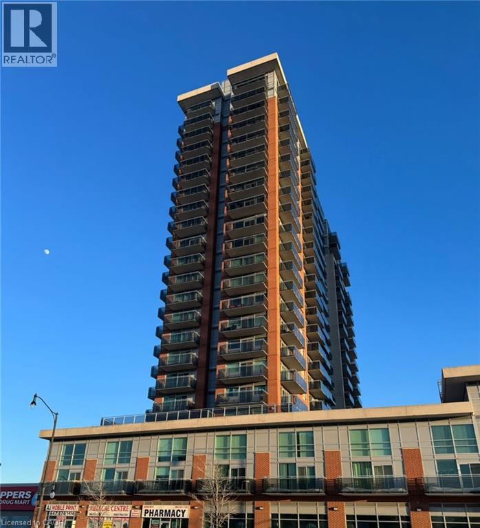 215 QUEEN Unit 707 photo 2