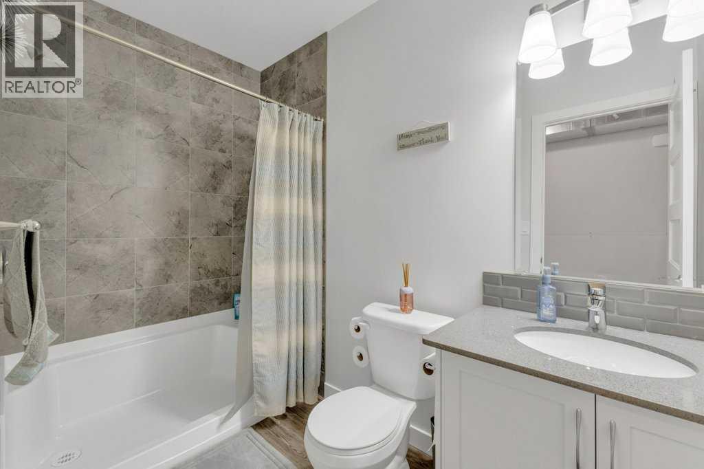 39 Golden Crescent, Red Deer