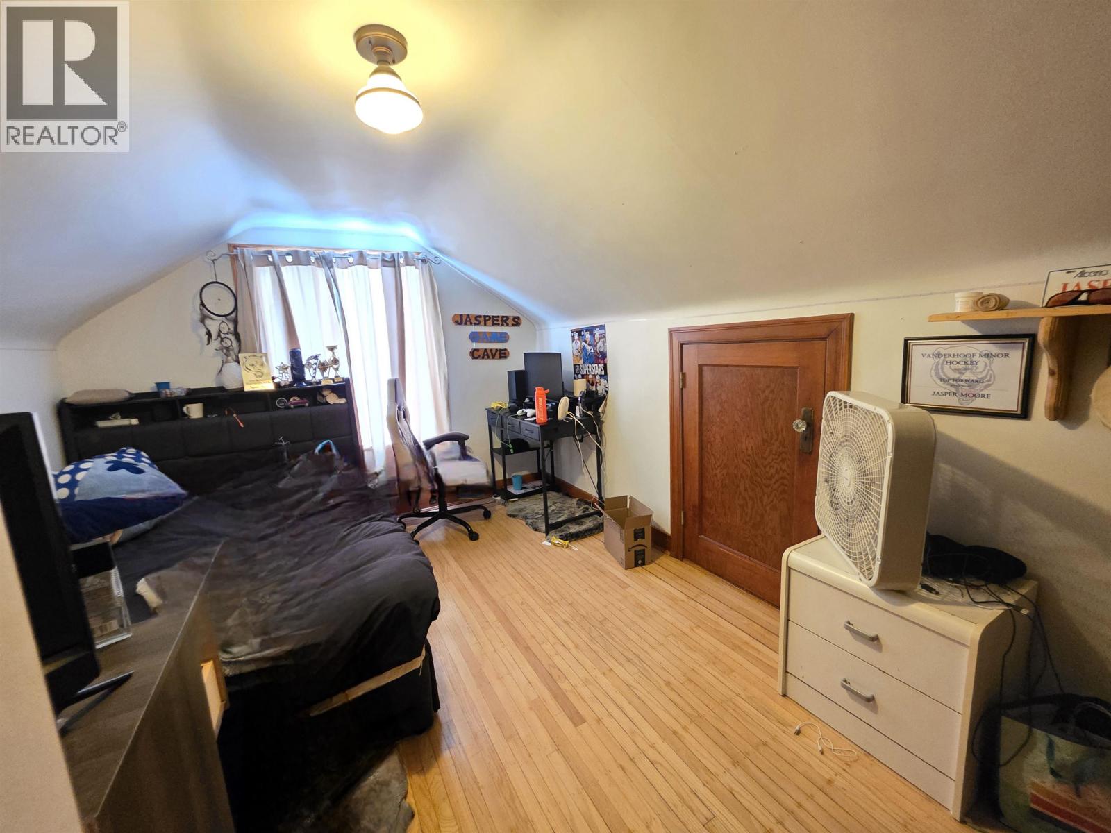 2835 BURRARD AVENUE, Vanderhoof