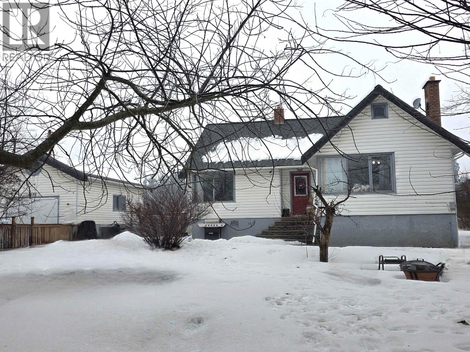 2835 BURRARD AVENUE, Vanderhoof