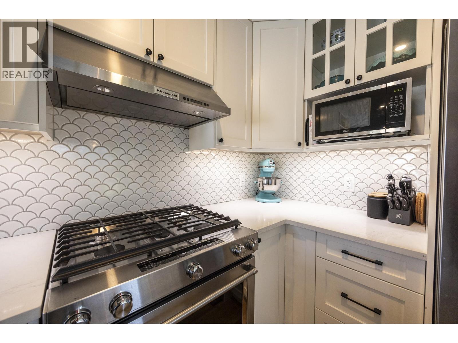 #1-2218 EVERGREEN Street, Terrace