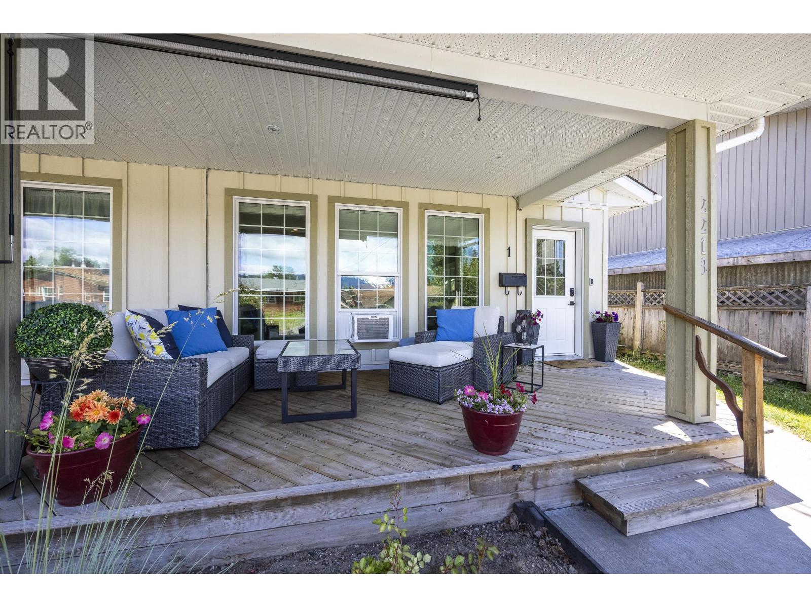 #1-2218 EVERGREEN Street, Terrace