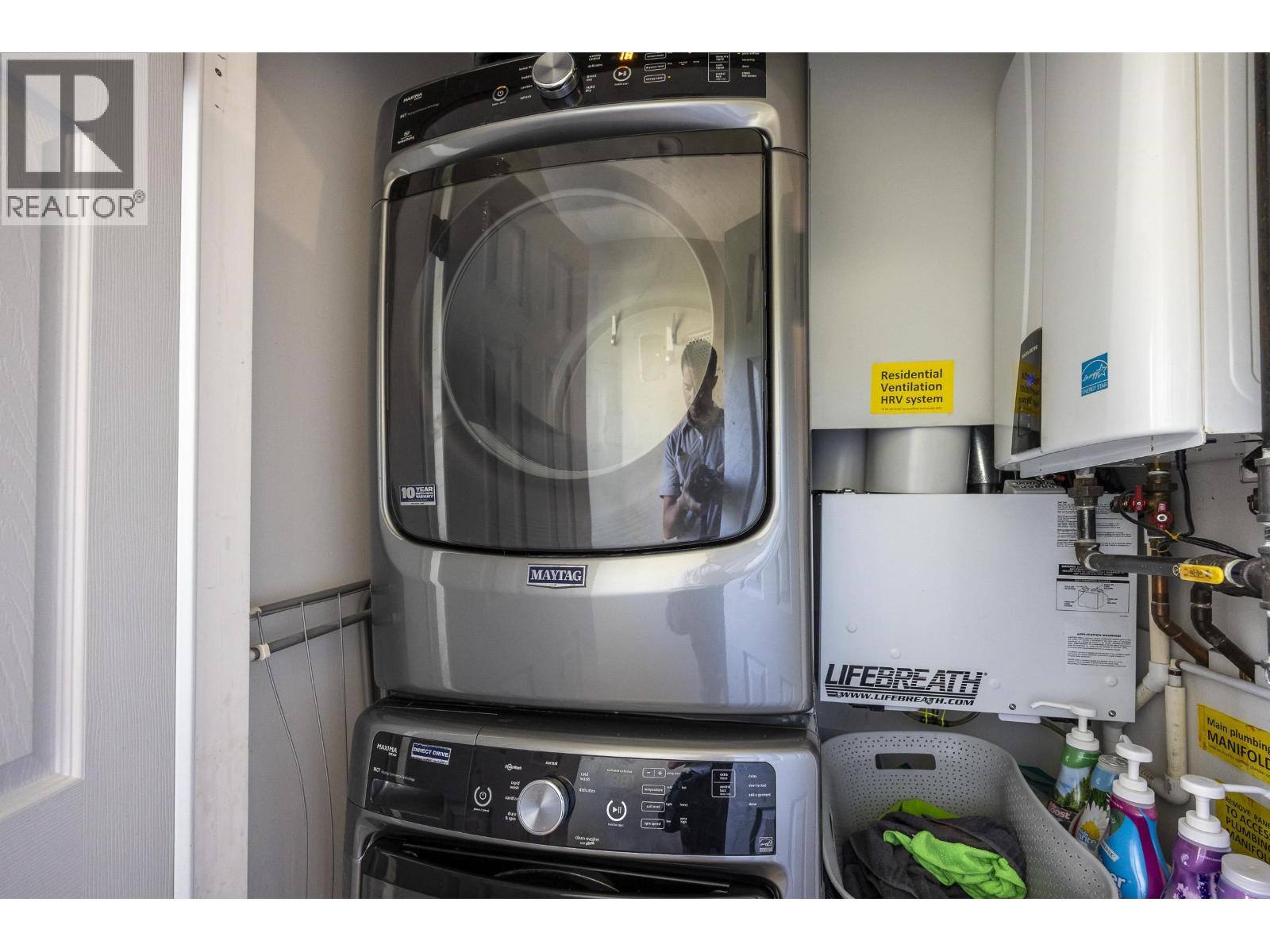 #1-2218 EVERGREEN Street, Terrace