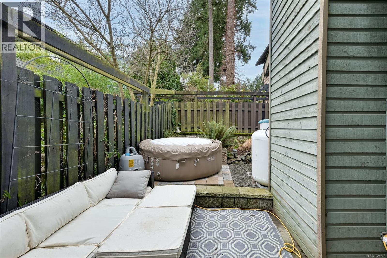 #A 1506 GLENTANA RD - 11