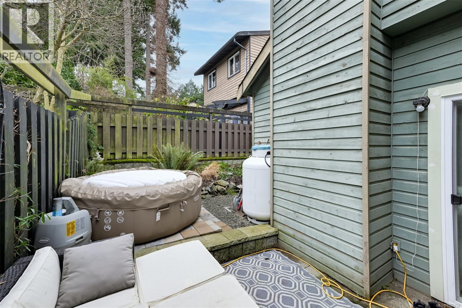 #A 1506 GLENTANA RD - 14