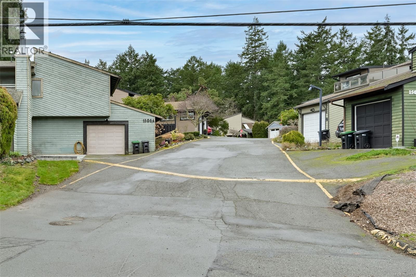 A 1506 Glentana Rd - Photo 2 of 57, View Royal, British Columbia