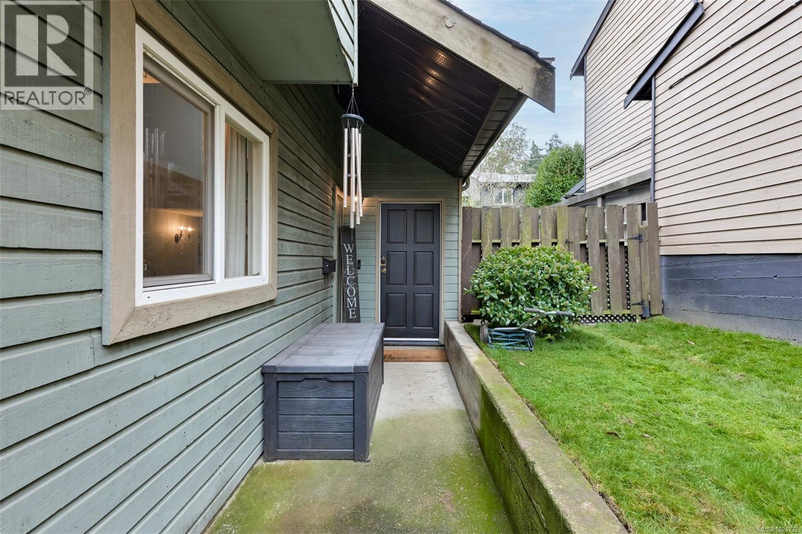 A 1506 Glentana Rd - Photo 4 of 57, View Royal, British Columbia