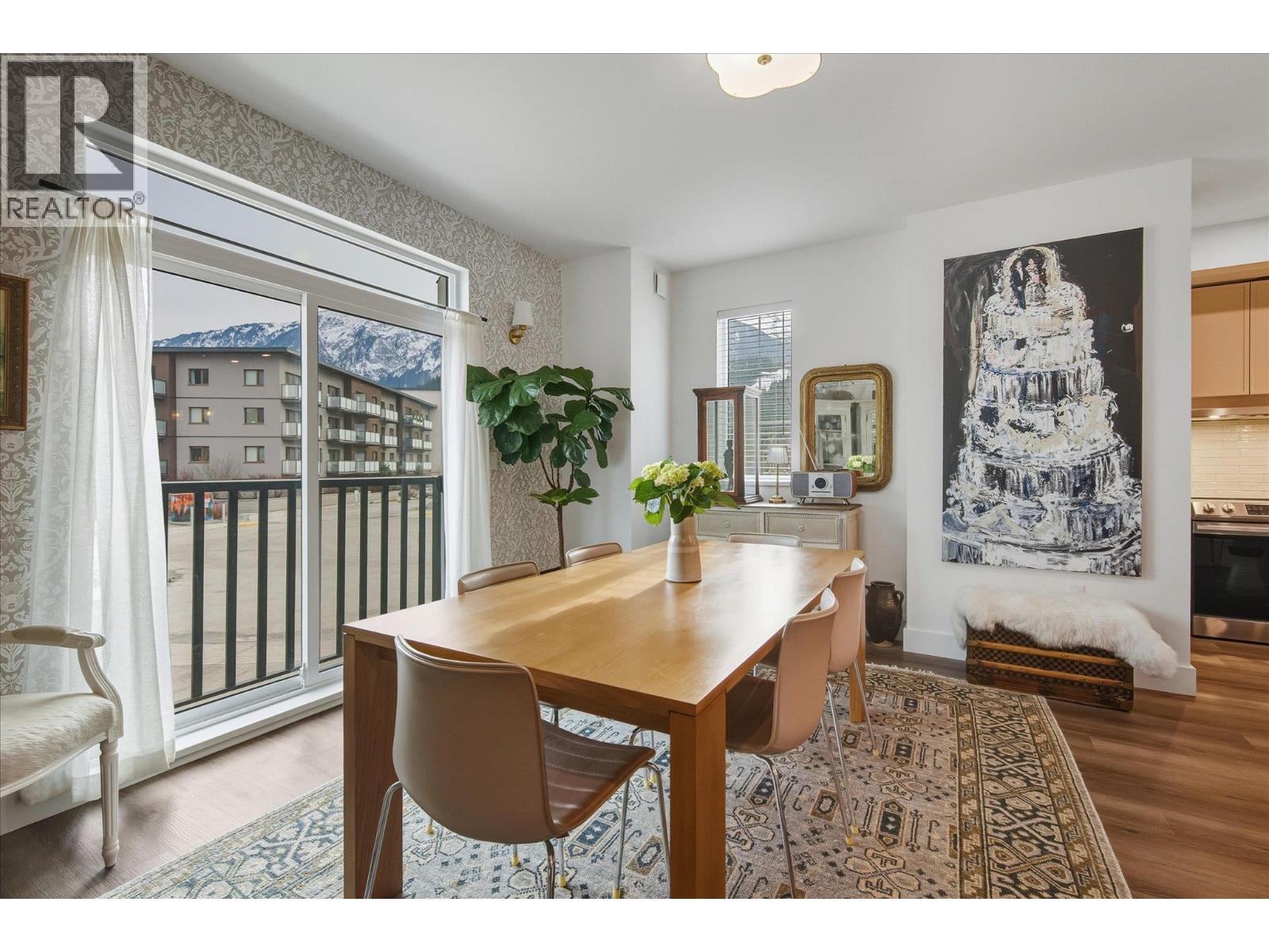 1 7360 CRABAPPLE COURT, Pemberton