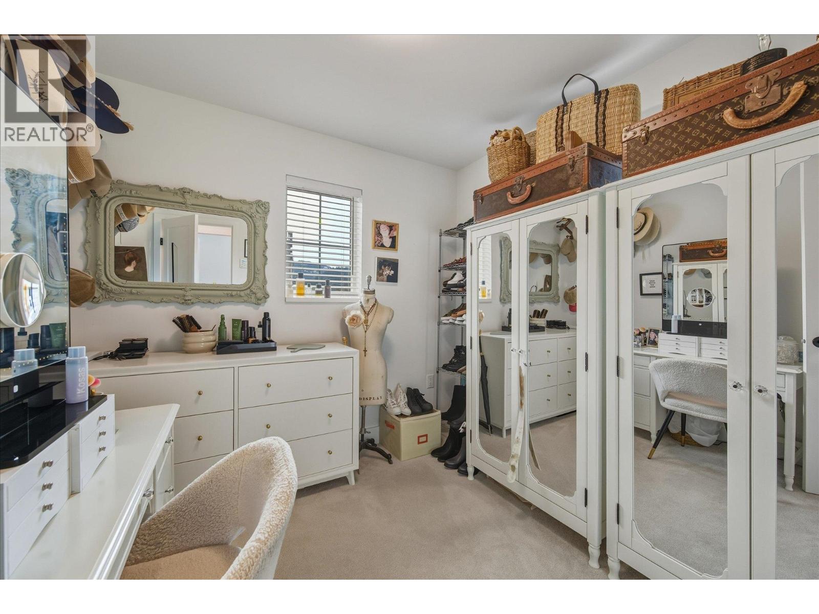 1 7360 CRABAPPLE COURT, Pemberton