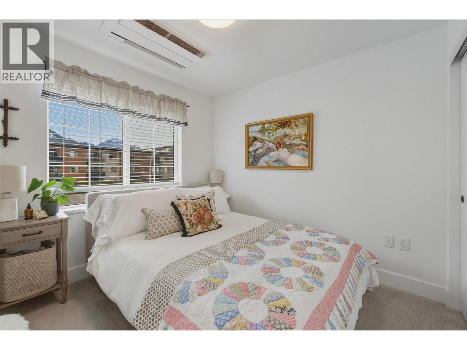 1 7360 CRABAPPLE COURT, Pemberton