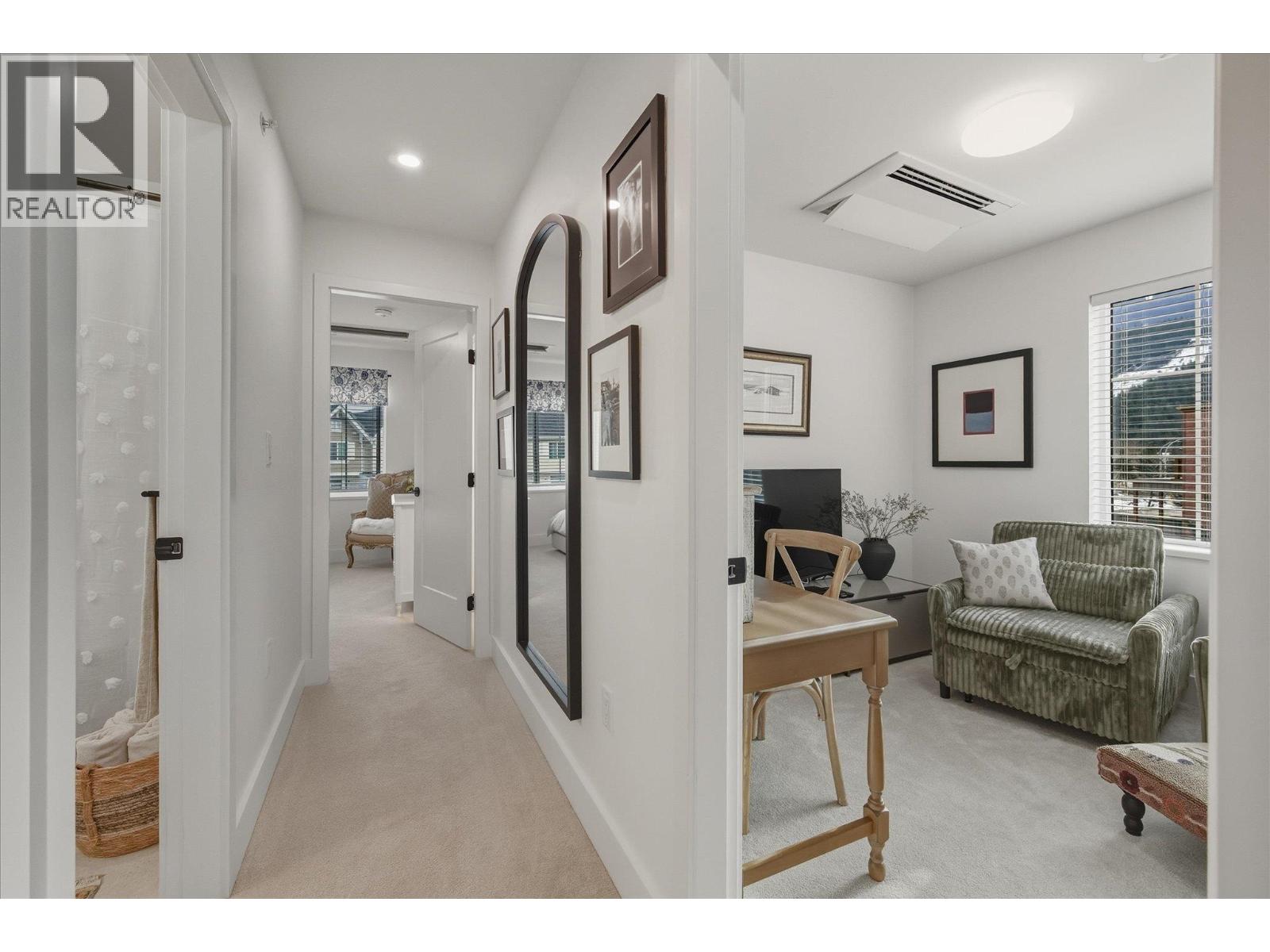 1 7360 CRABAPPLE COURT, Pemberton