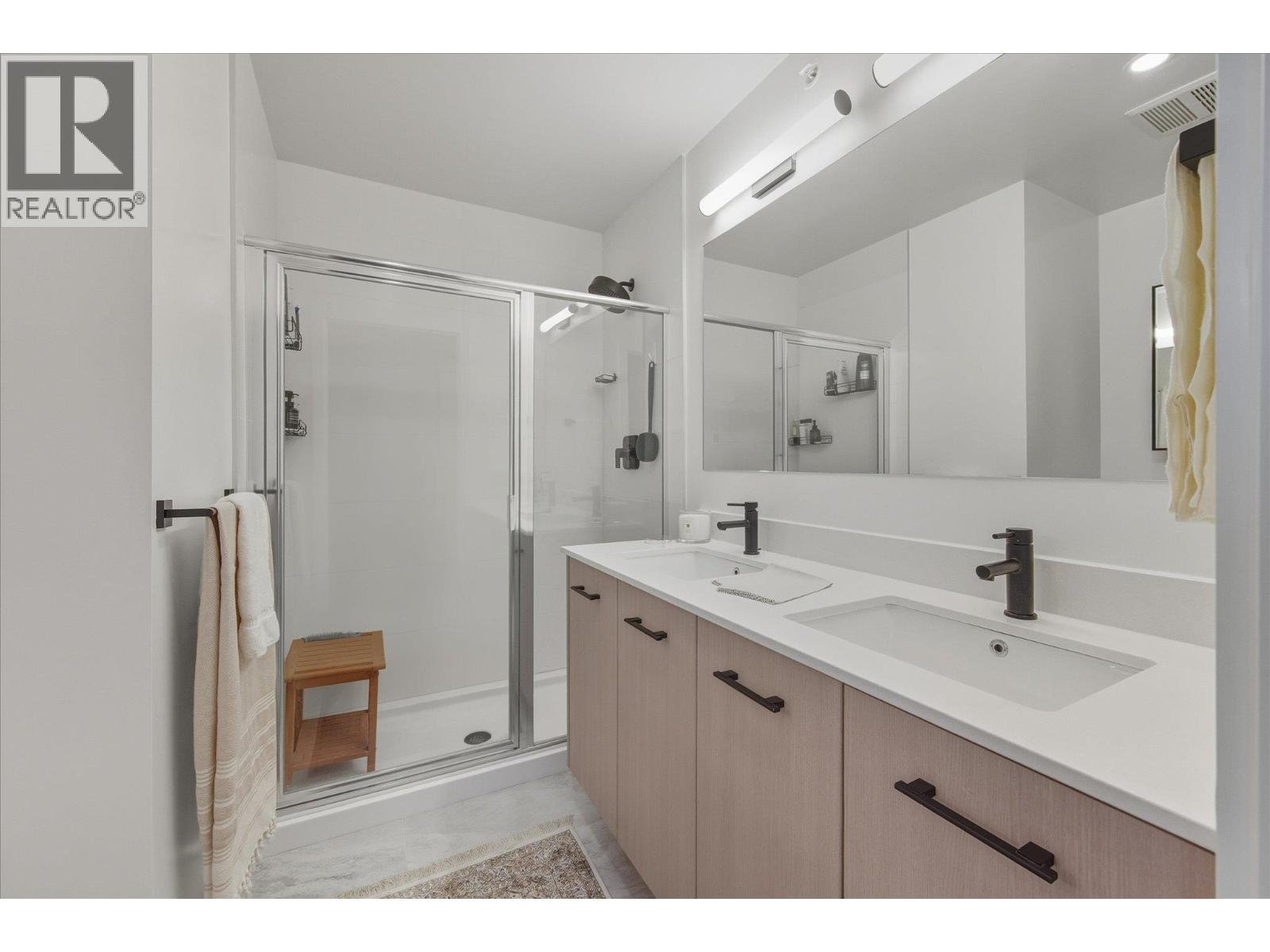 1 7360 CRABAPPLE COURT, Pemberton