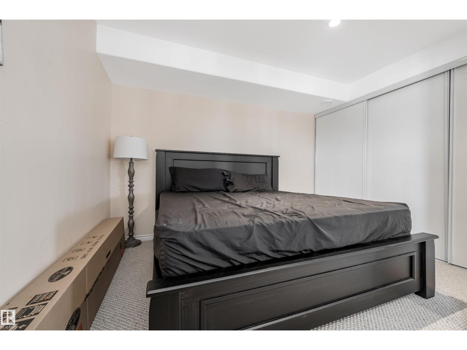 20524 58 AV NW, Edmonton