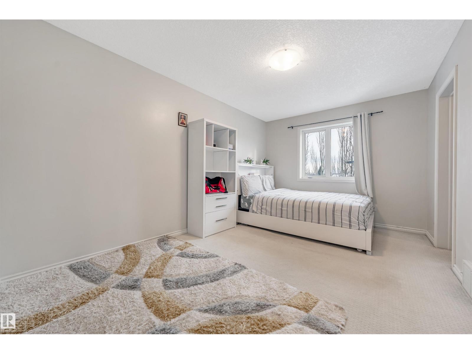 20524 58 AV NW, Edmonton
