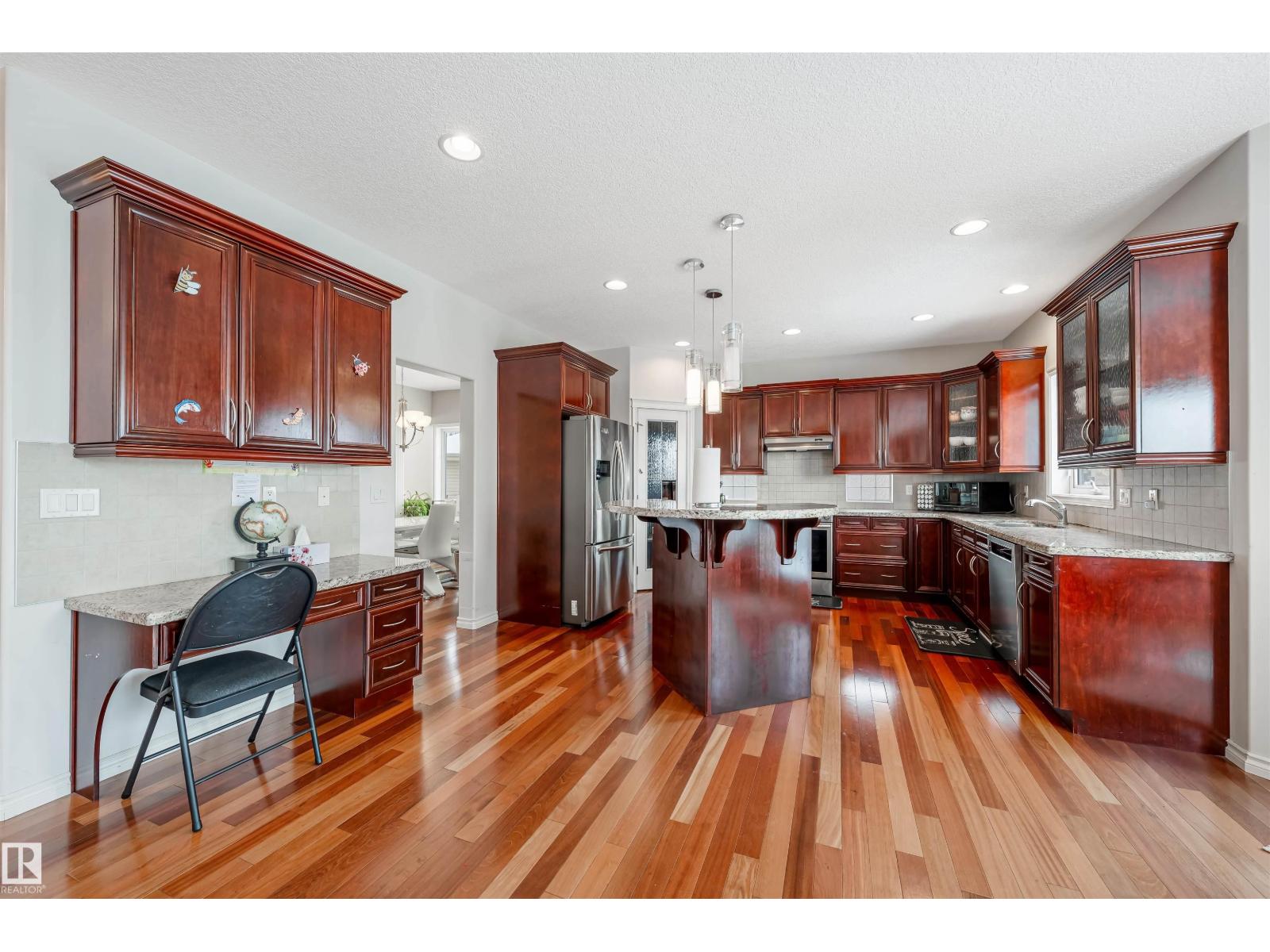 20524 58 AV NW, Edmonton