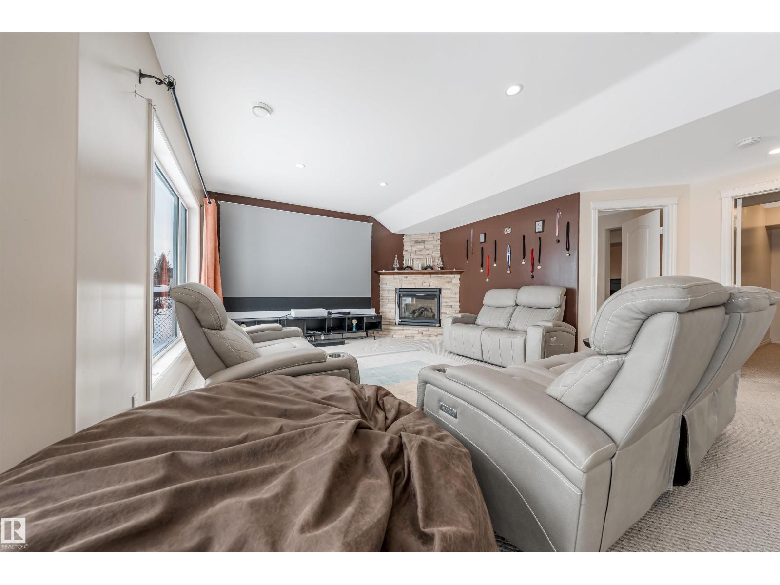 20524 58 AV NW, Edmonton