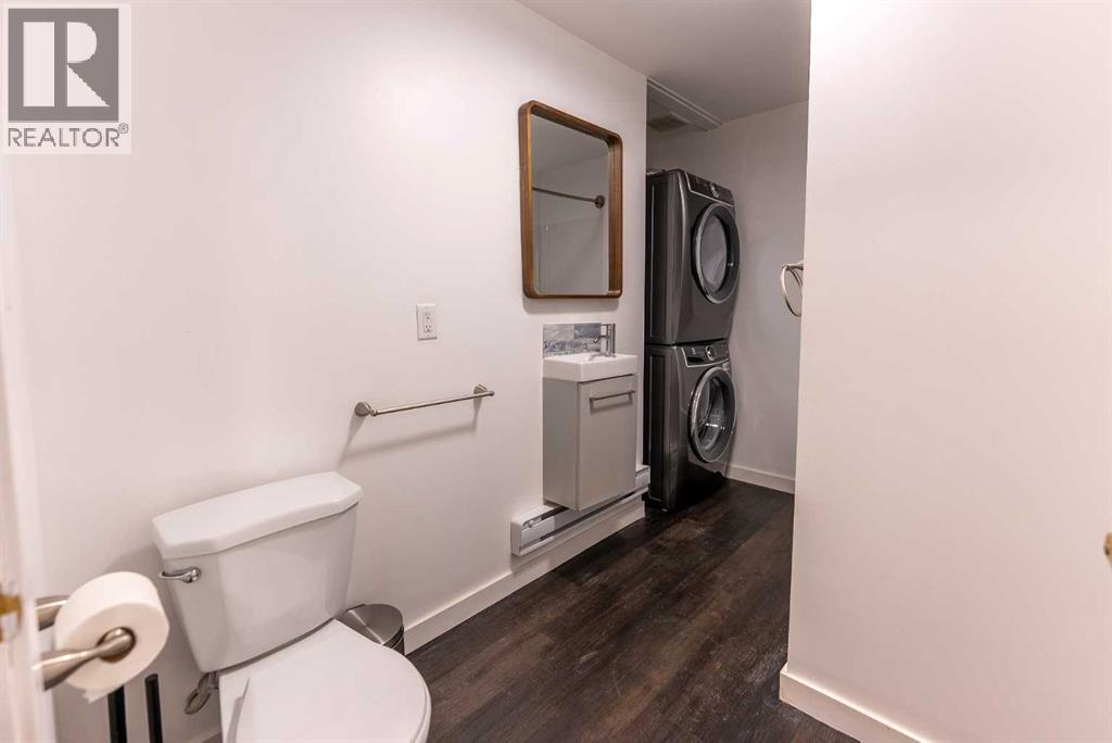 Single Family House Bungalow for Sale in   Avenue Rosedale Stettler 