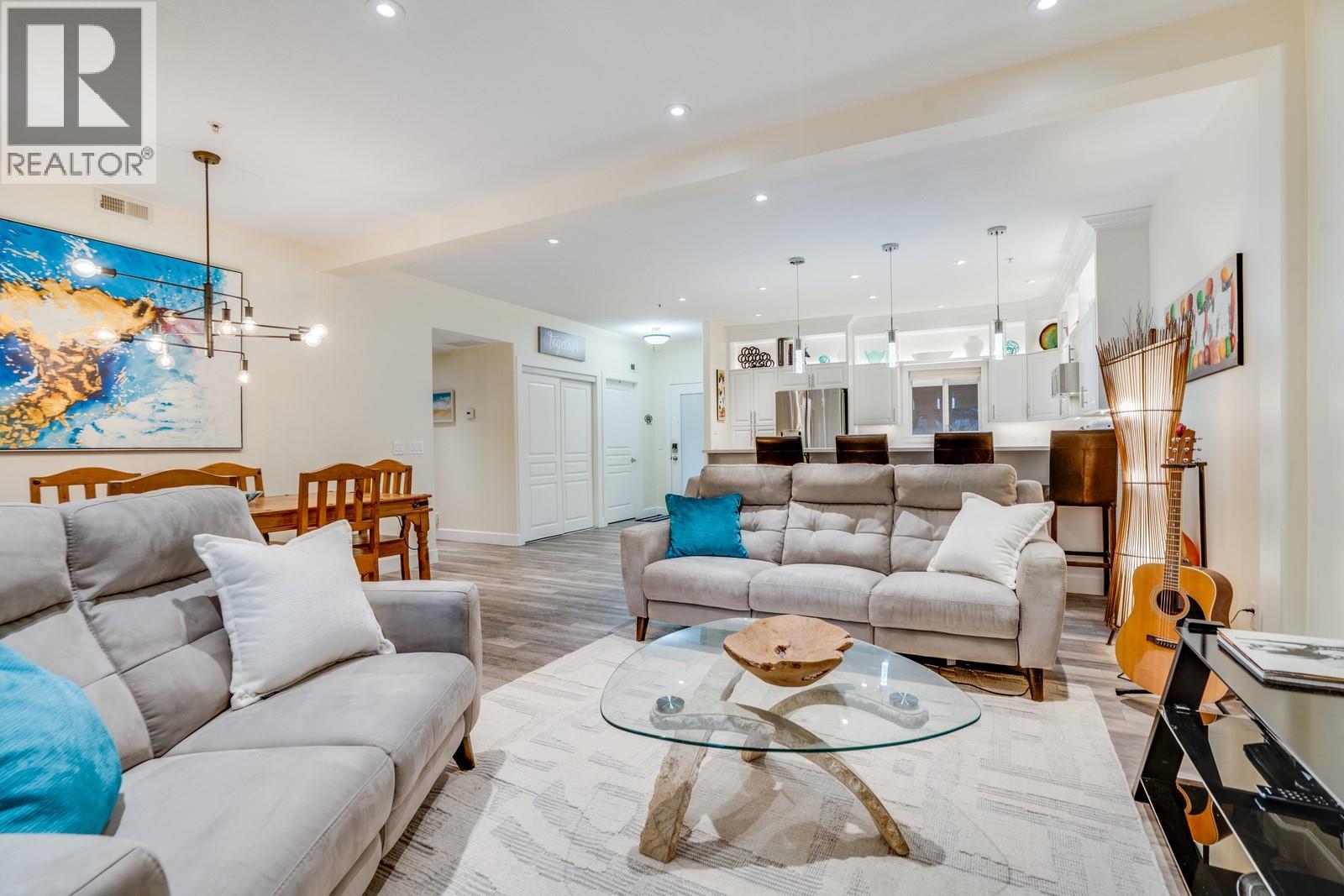 3996 Beach Avenue Unit# 202, Peachland