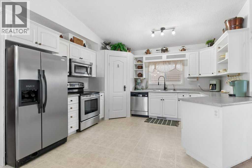 7 Baywood Link, Sylvan Lake