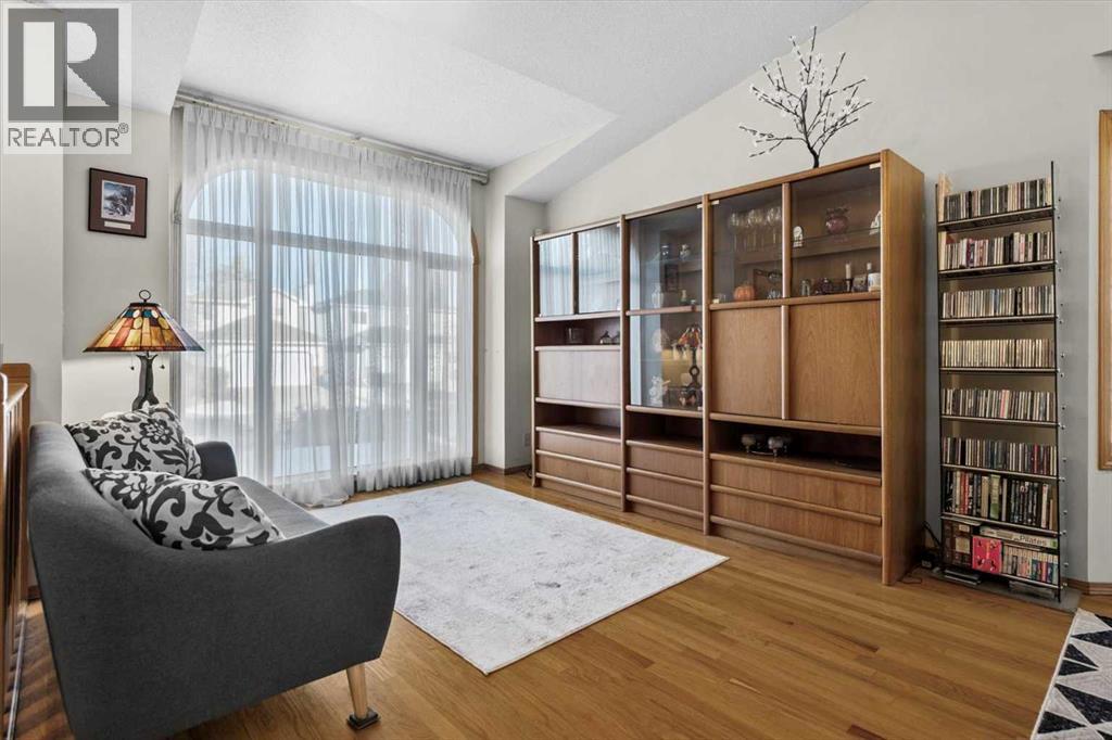 Single Family House for Sale in  Hawkstone Close NW Hawkwood Calgary 