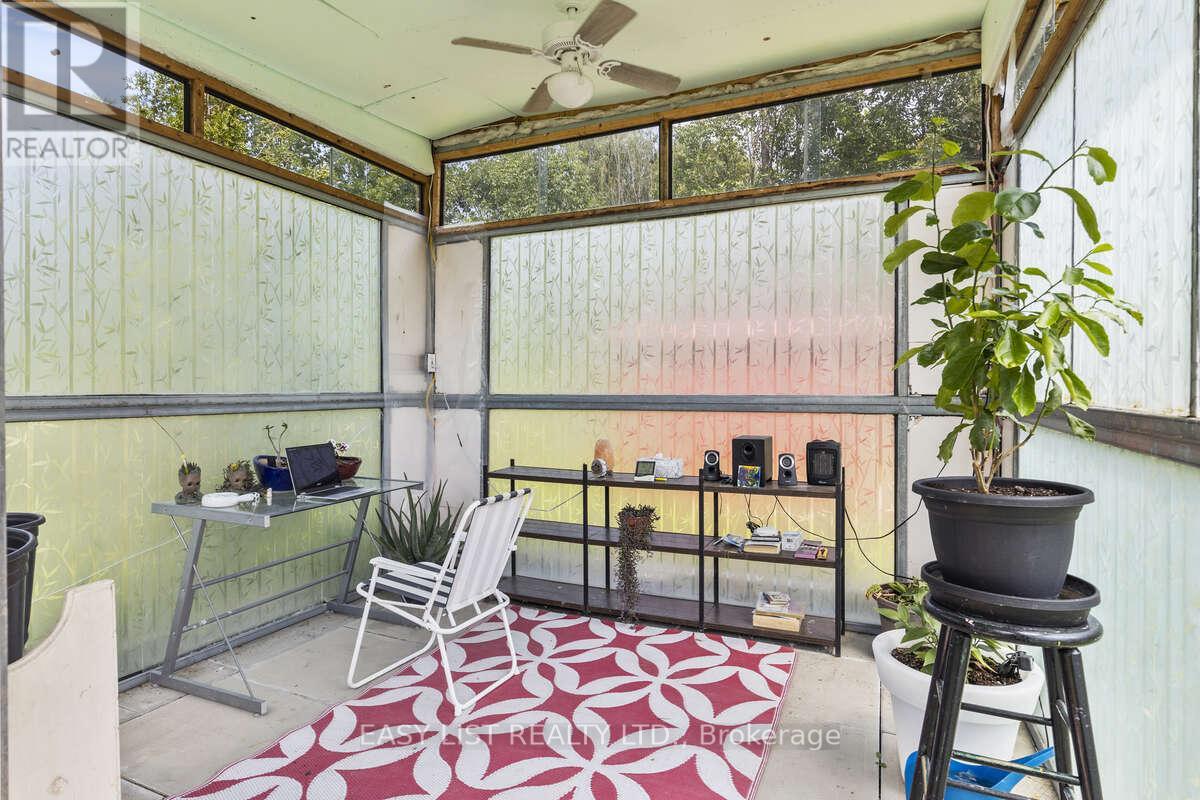 40 KINGSWAY - 27