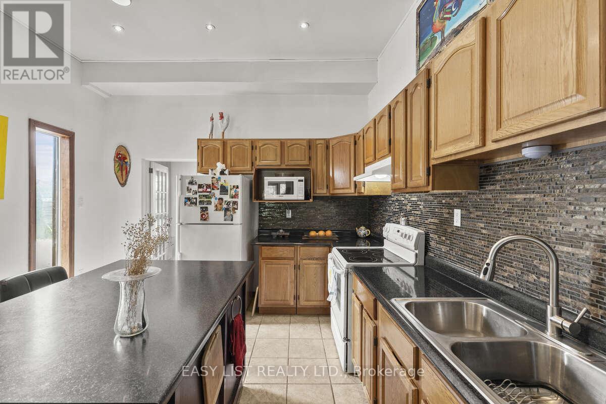 40 KINGSWAY - 9