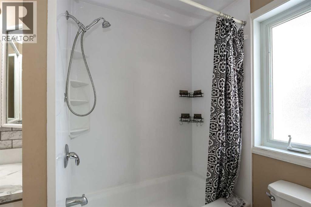 70 Mclevin Crescent, Red Deer