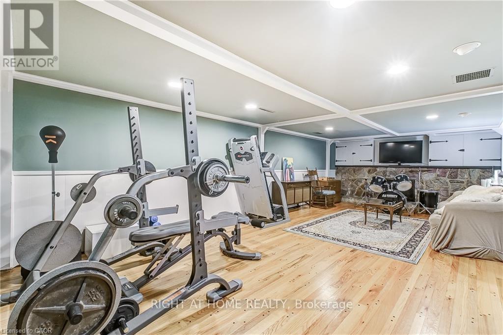 3021 LAKESHORE ROAD - 35
