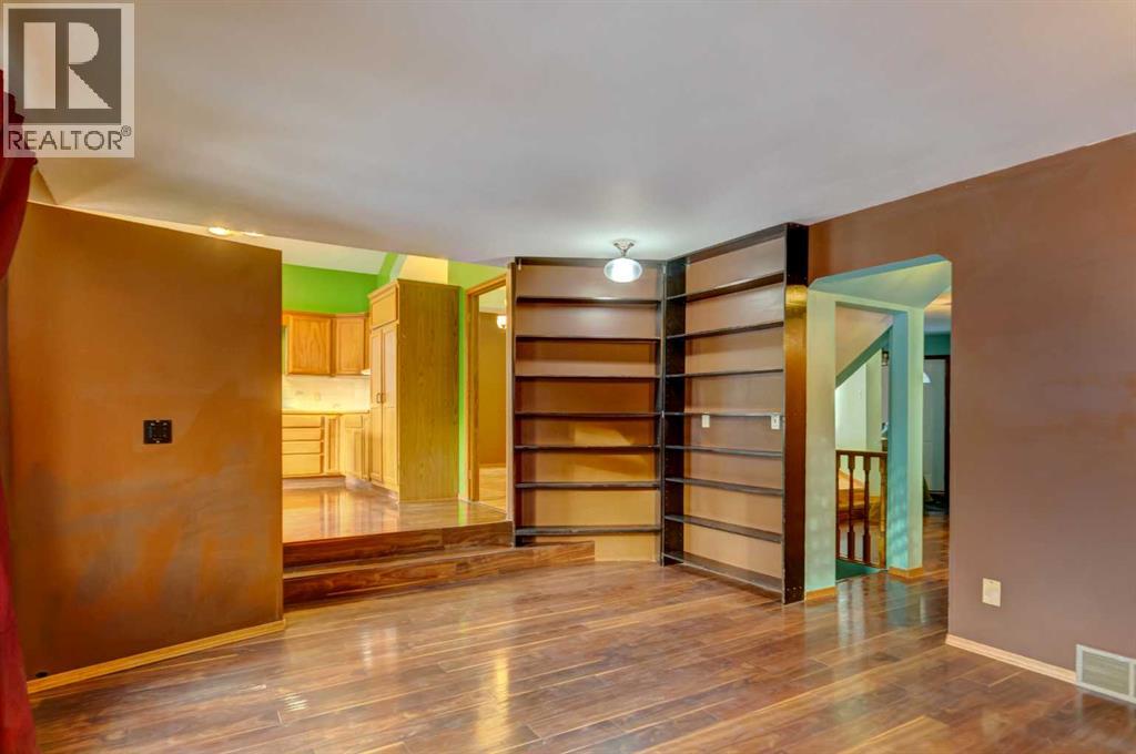 Single Family House for Sale in  Riverbend Drive SE Riverbend Calgary 