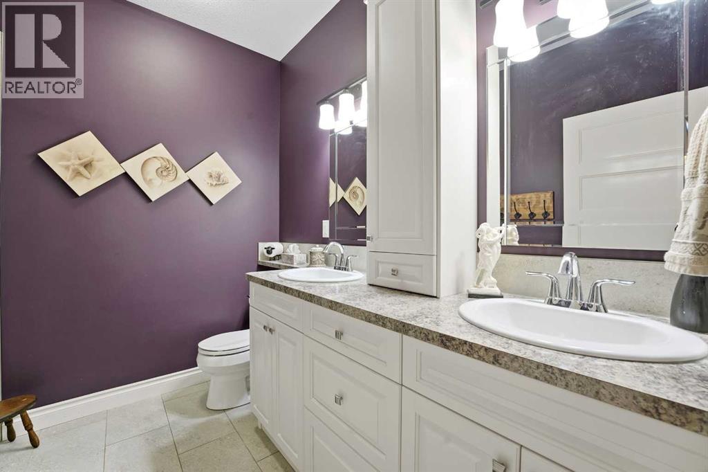 30 Van Horn Close, Red Deer