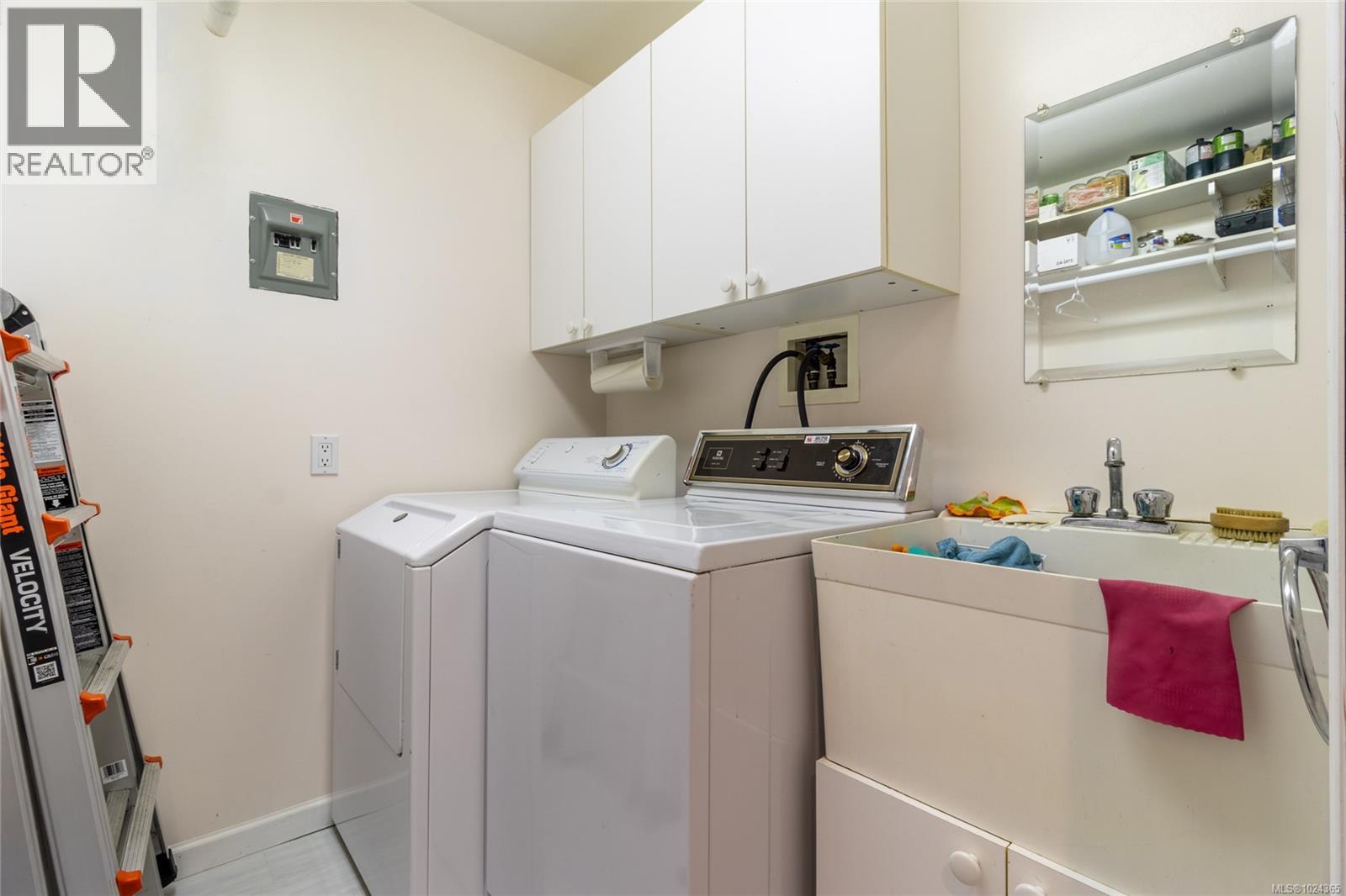 2705 Galley Cres - 46