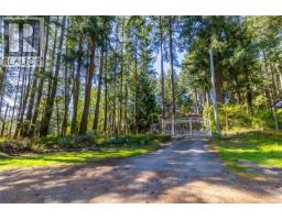 2705 Galley Cres, Pender Island, BC V0N2M2 Photo 54