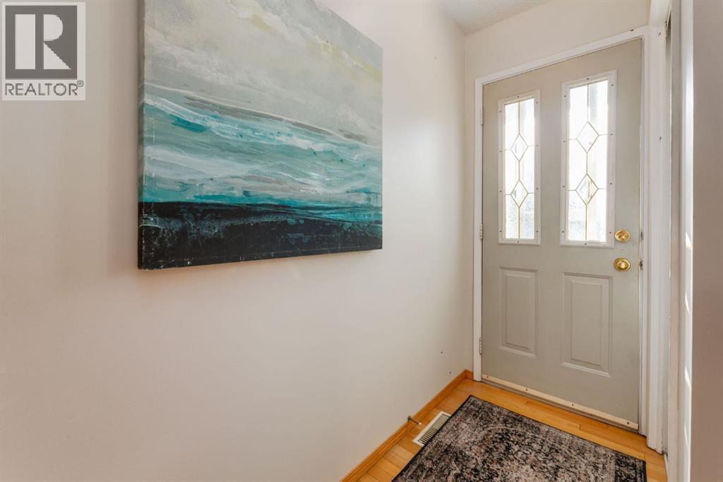 Single Family House for Sale in  Allandale Close SE Acadia Calgary 