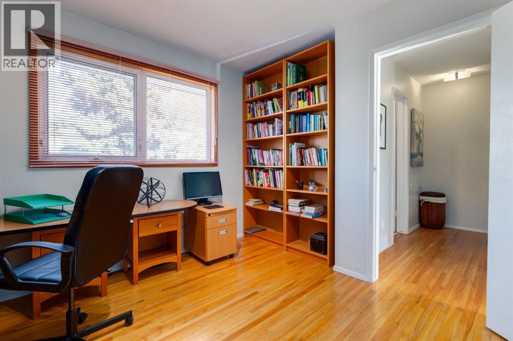 Single Family House for Sale in  Allandale Close SE Acadia Calgary 