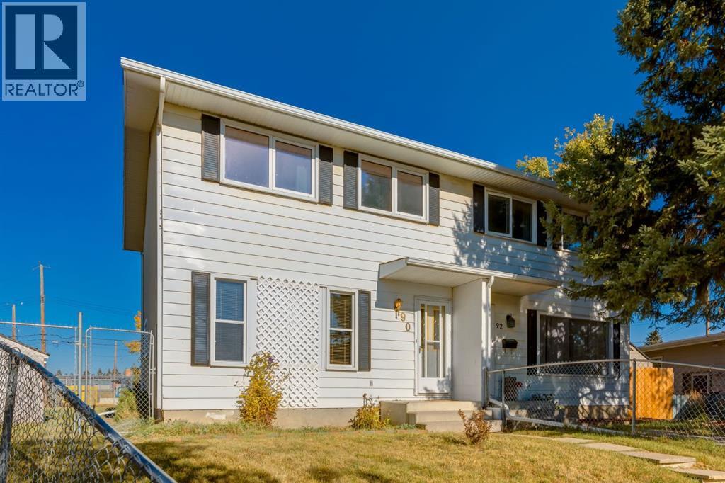 Single Family House for Sale in  Allandale Close SE Acadia Calgary 